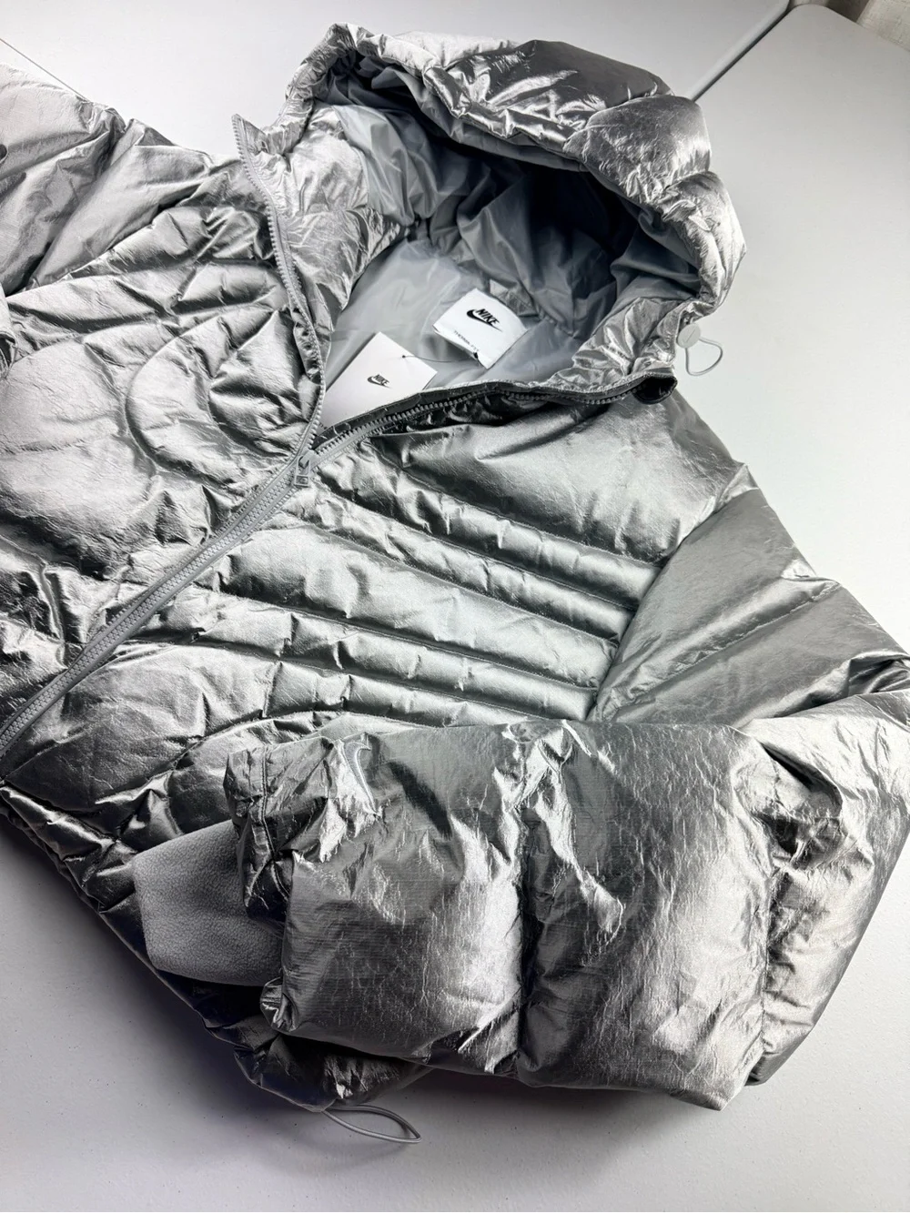 WOMEN'S NIKE SPORTSWEAR SWOOSH SERIES THERMA-FIT OVERSIZED FULL-ZIP DOWN PUFFER
